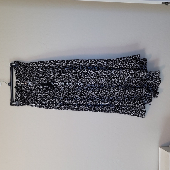 Rachel Zoe Dresses & Skirts - Rachel Zoe Black White Button Front Maxi Skirt Tassel High Low Floral Size Small